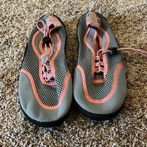 Women’s water shoes